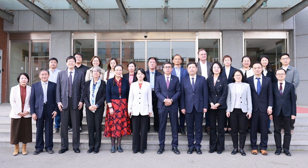SC-group-photo1-small-002.jpeg